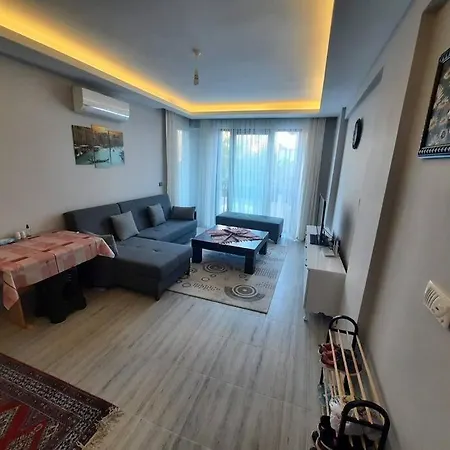 Apartment Havuzlu Sitede Ozel Bahceli Tatil Evi *