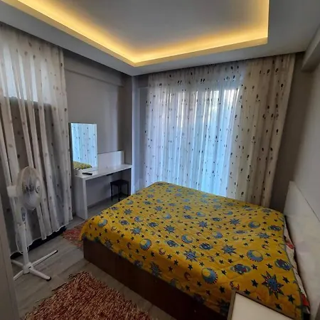 Havuzlu Sitede Ozel Bahceli Tatil Evi شقة